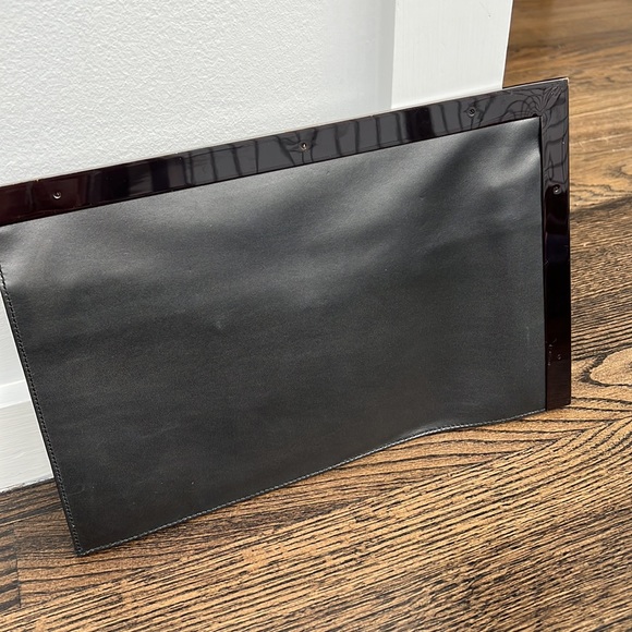 Gucci leather clutch